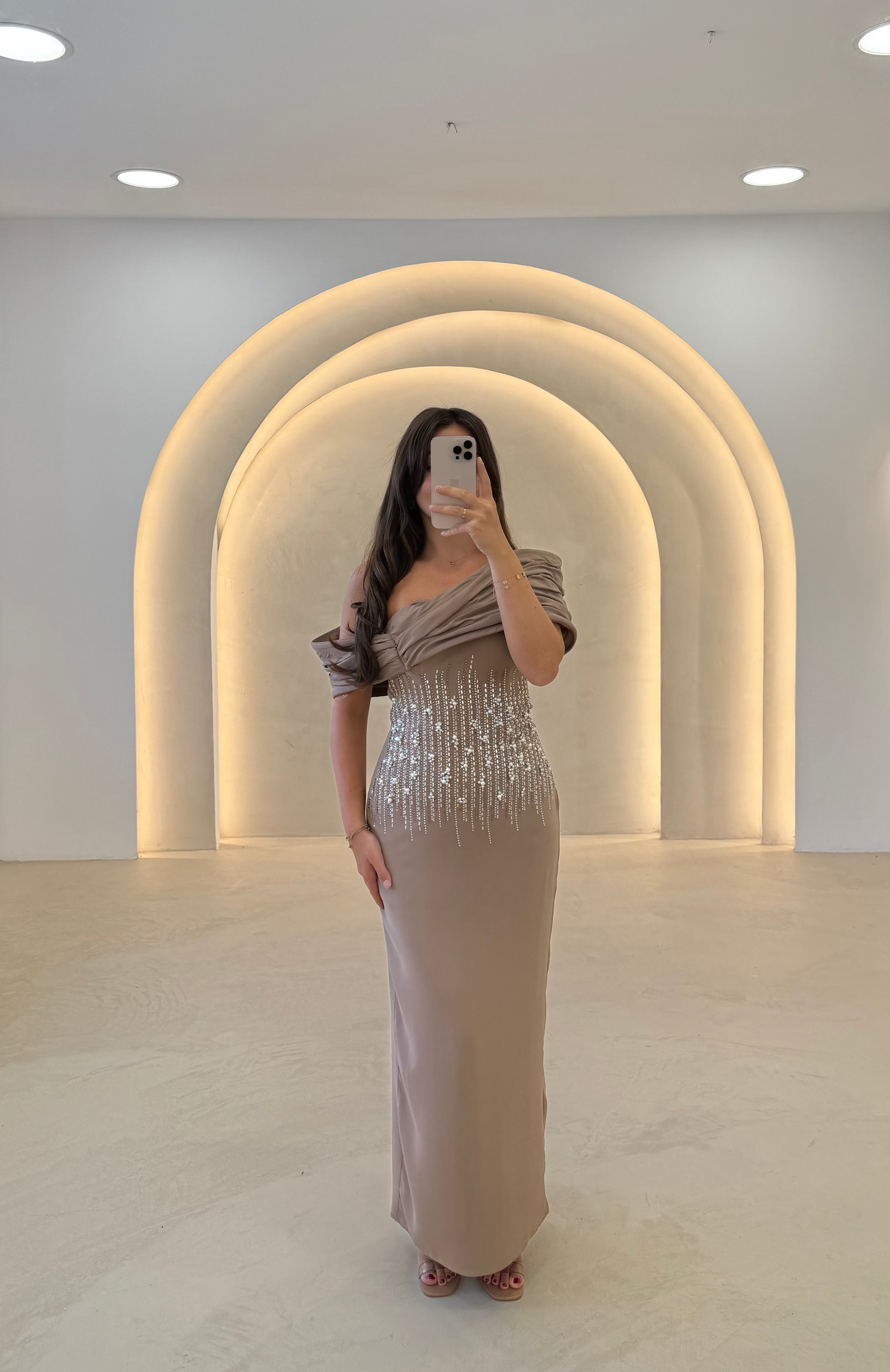 36 / Beige