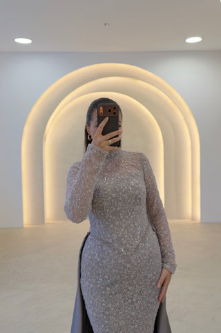 Taupe
