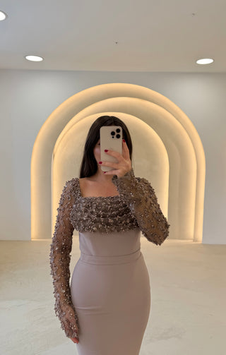 Taupe
