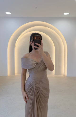 Taupe