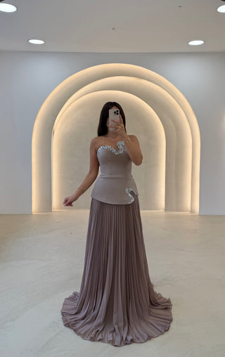 Taupe