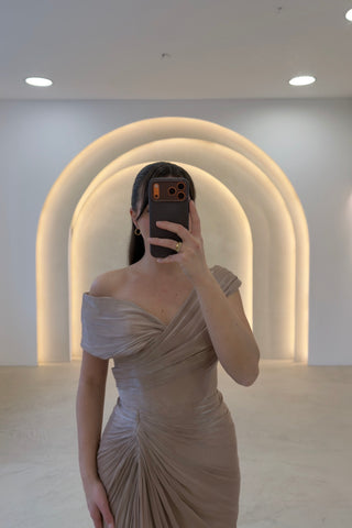 Taupe